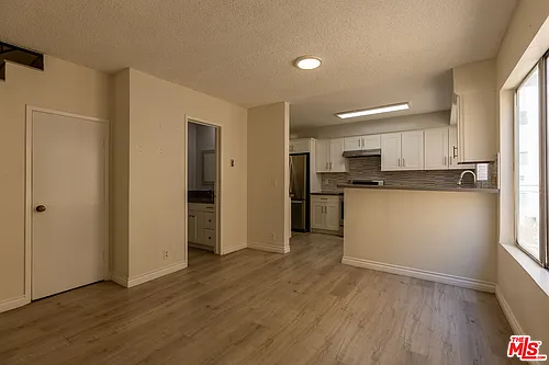 1418 S Bentley Ave #203 Photo 1