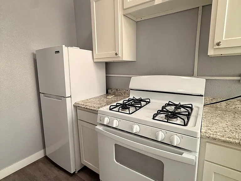 1767 S Broadway (9-Plex) — Photo 30