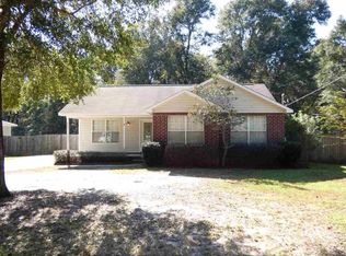 5523 Berryhill Rd, Milton, FL 32570