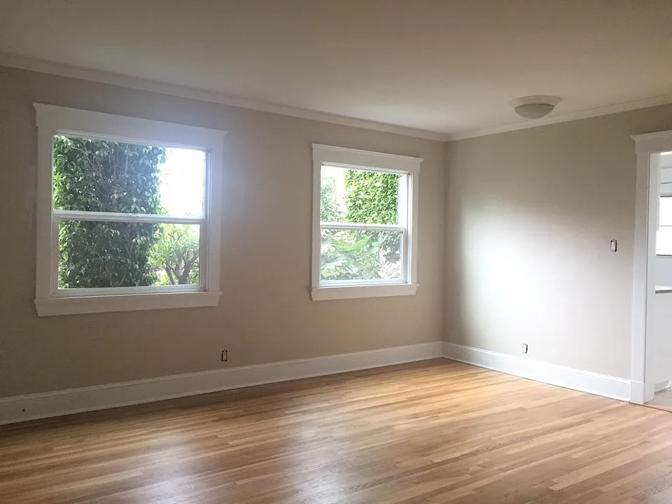 living/dining area