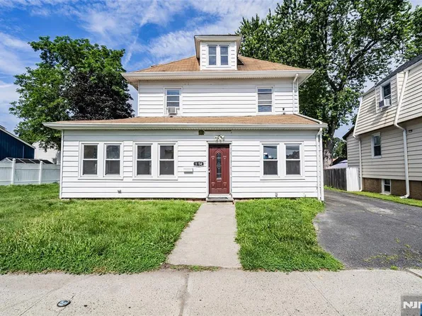 1654 Teaneck Rd, Teaneck, NJ 07666