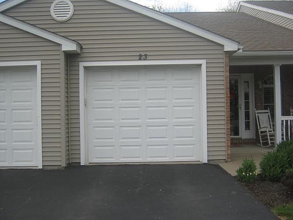 3rd image of 23 Parkland Dr