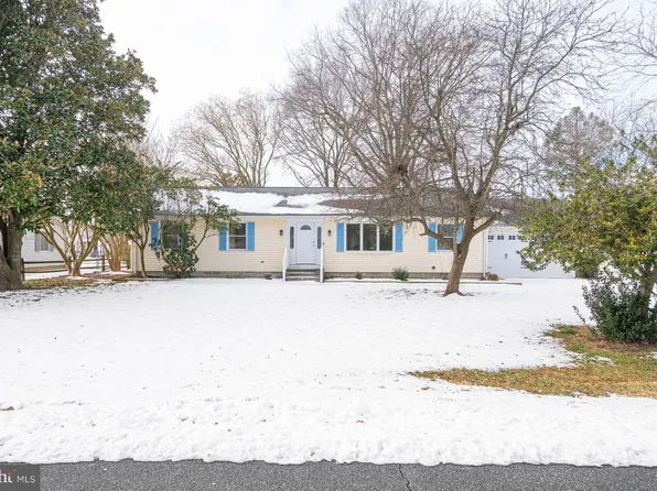 18332 Pine Ln, Lewes, DE 19958