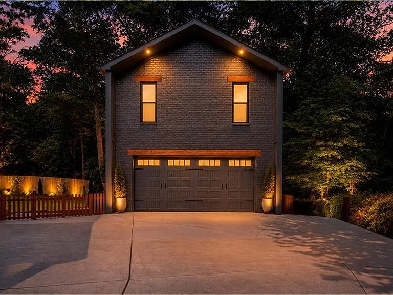 1871 Dyer Cir — Photo 61
