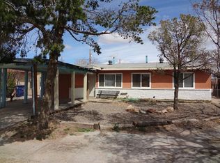 5961 Carlos Rey Cir SW, Albuquerque, NM 87121