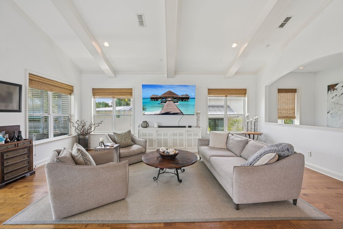 next background image