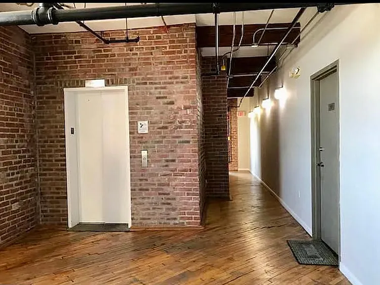 1220 Buttonwood St #202 — Photo 10