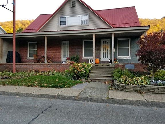 3rd image of 93 Germania St