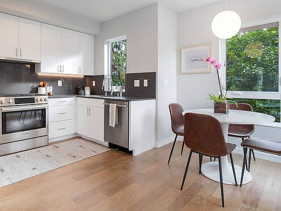 Winston - Model - Kitchen