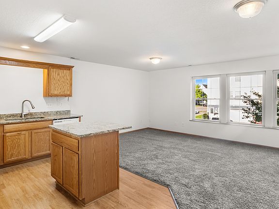5th image of 1272 SE Village View Ln