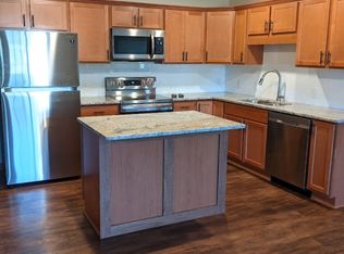 3253 Gateway Dr #2, Eau Claire, WI 54701