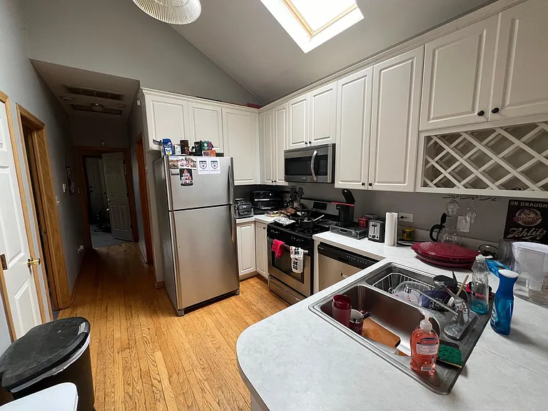 1341 N Greenview Ave #3 — Photo 6