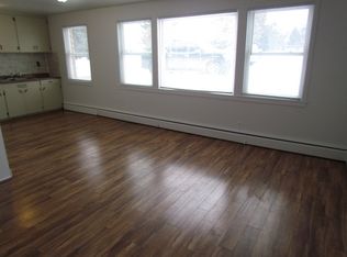 1008 11th St NW #1B, Minot, ND 58703