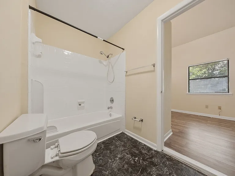 512 McKeithan St #3 — Photo 21
