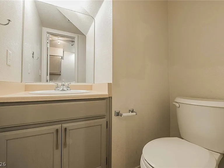 2815 Dawn Crossing Dr — Photo 15