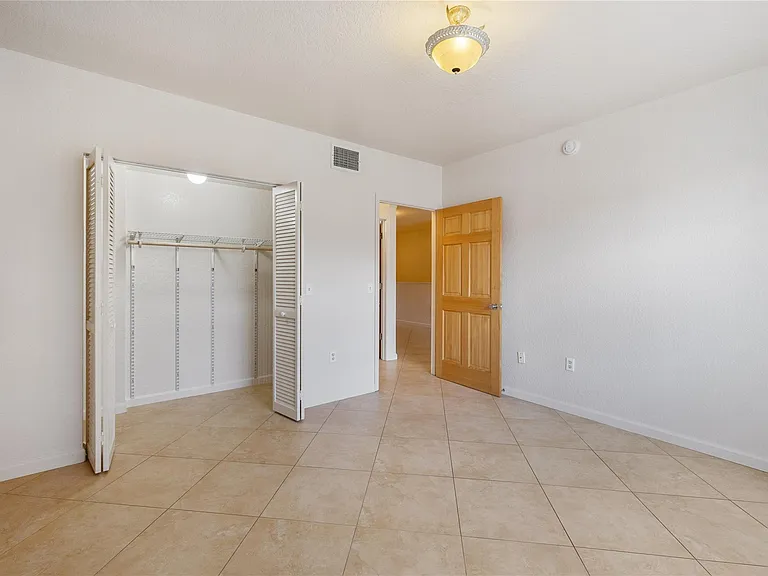 1204 Belmont Ln #1204 — Photo 11