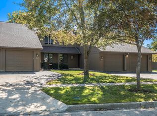 536 Park Pl, Saline, MI 48176