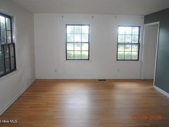 4th image of 105 Hilda Road