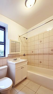 5th image of 511 W 167th St APT 4A