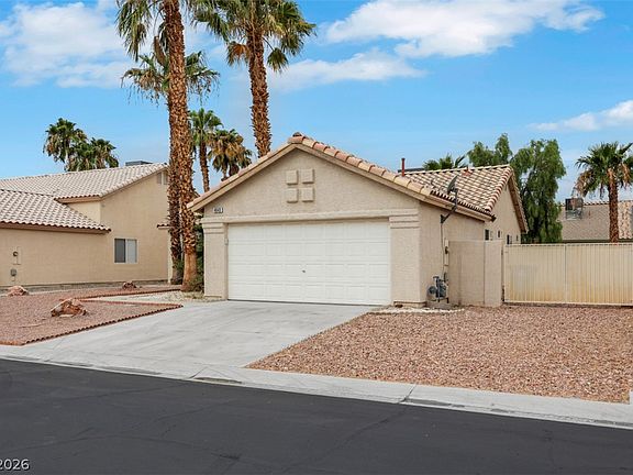 3rd image of 4643 Califa Dr