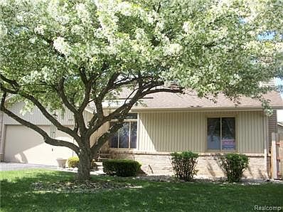 2nd image of 1849 Hunters Ln #1