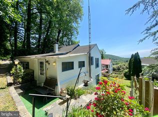 820 Friedensburg Rd, Reading, PA 19606