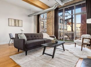 1344 W Madison St #305, Chicago, IL 60607