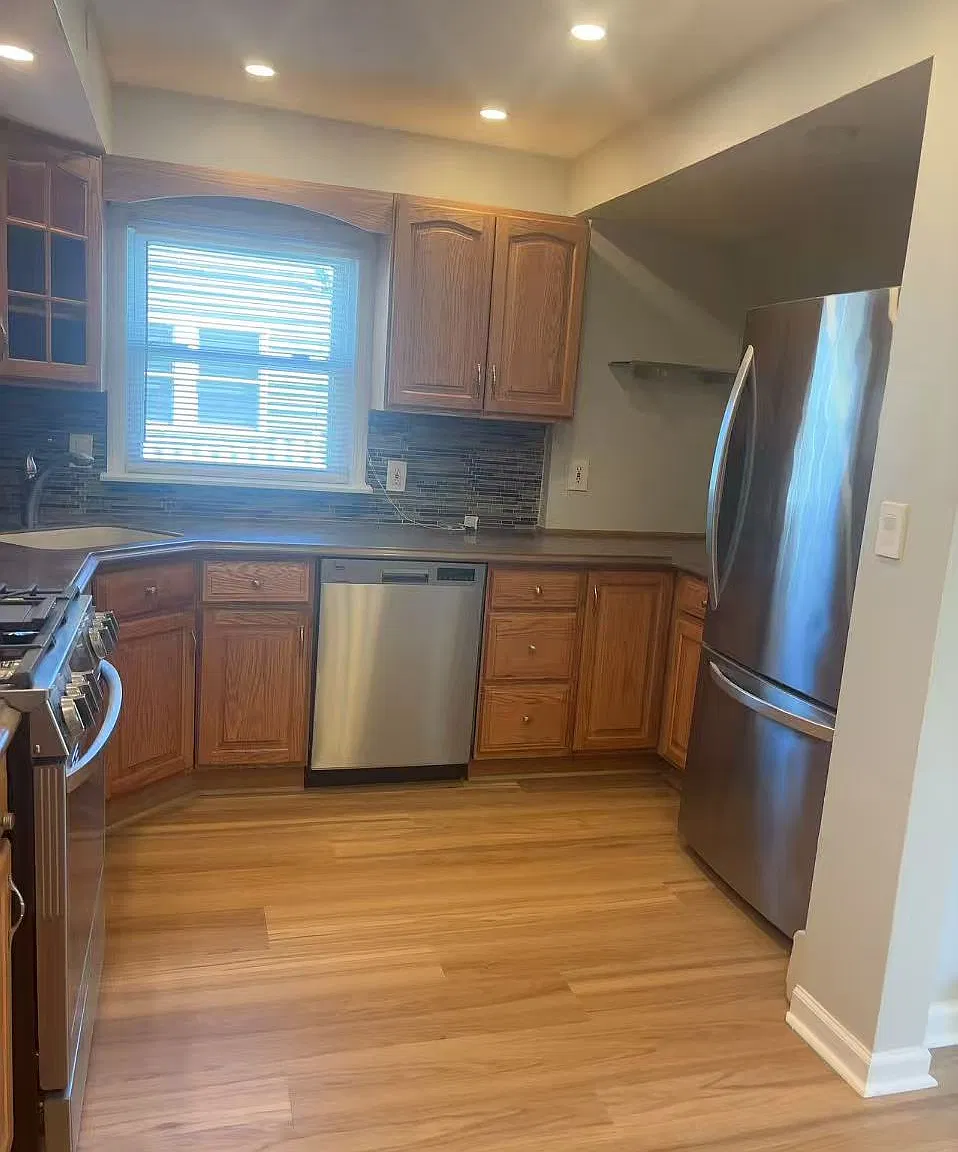 3 bed, 2159 sqft, $3,600 — Photo 3