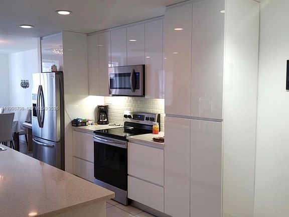 3rd image of 3301 Raleigh St #4A