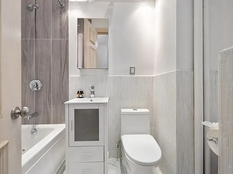 853 7th Ave #2D — Photo 9