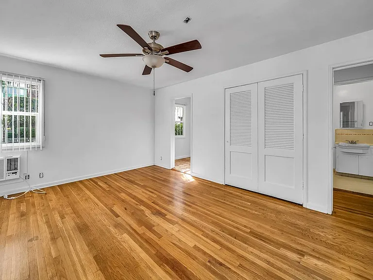 4147 Lockland Pl #1 — Photo 2