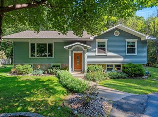 W1910 Rader Rd, Marinette, WI 54143