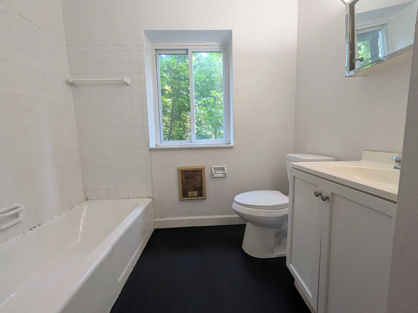 Elizabeth Township 2 bedroom — Photo 3