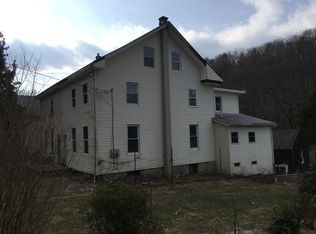 50 Packerton Dam Dr, Lehighton, PA 18235