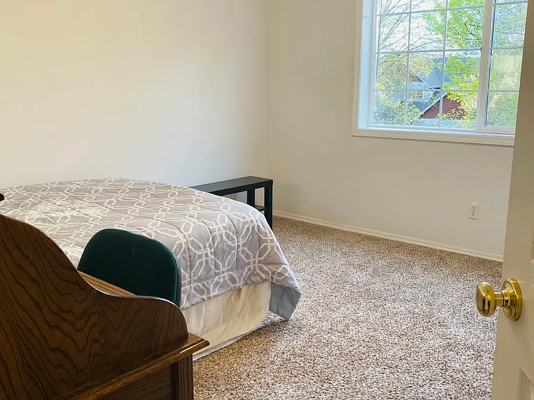 2nd Bedroom Upstairs