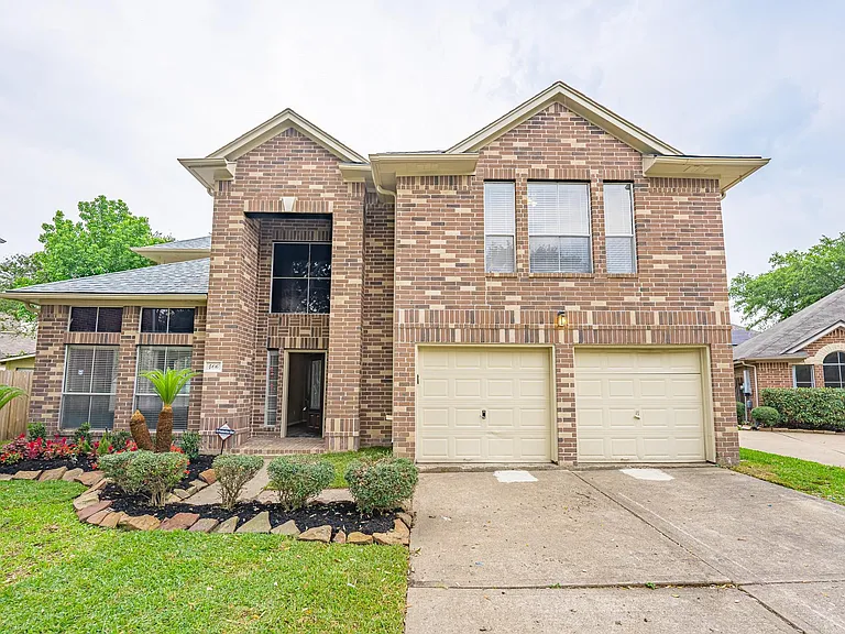 406 N Marathon Way — Photo 1