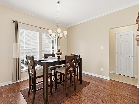 3rd image of 4012 Winecott Dr