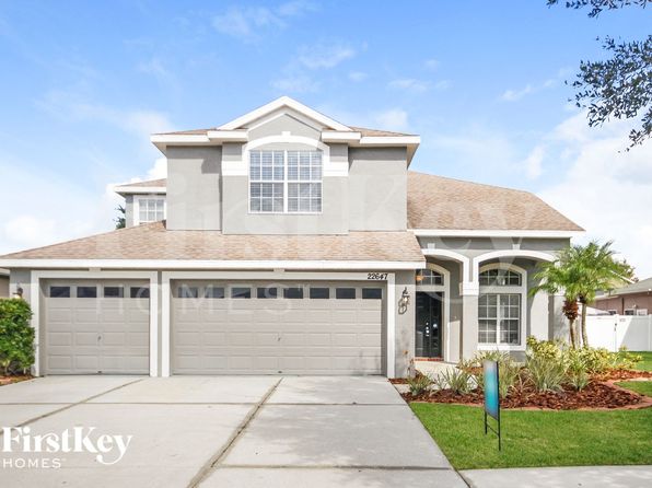 22647 Cliffside Way