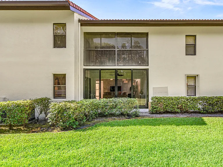 5945 Parkwalk Dr — Photo 26