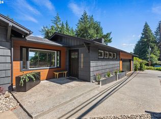 1824 Koos Bay Blvd, Coos Bay, OR