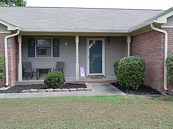 151 Cooper Dr, Huntsville, AL 35811