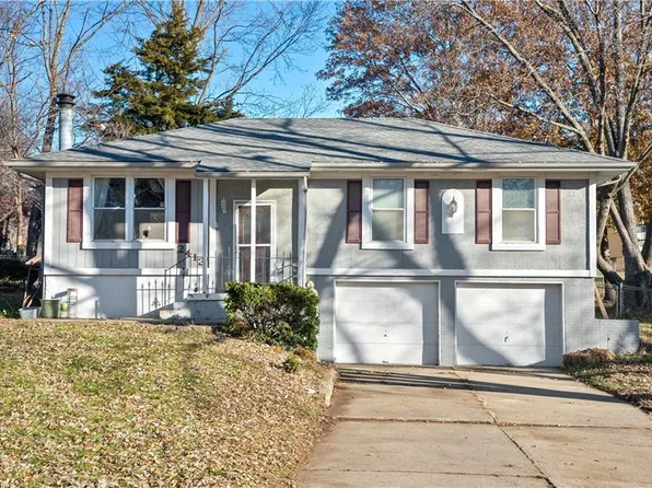 2413 Court, Blue Springs, MO 64015