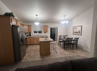 72 Mulberry Loop NE, Minot, ND 58703