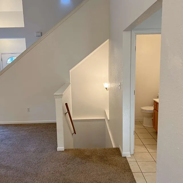 509 Zoll St - B — Photo 4