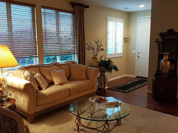 5th image of 25047 Cinnabar Ct