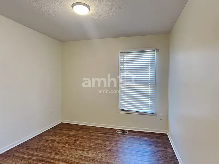 7888 Edgewater Dr — Photo 17