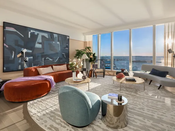 252 South Street image 2 of 39