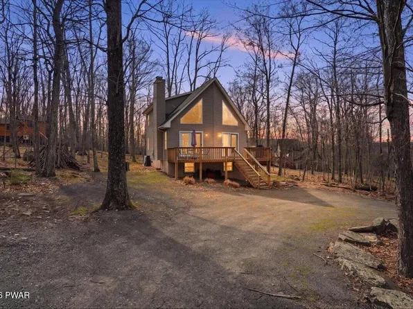 109 Robin Way, Lackawaxen, PA 18435
