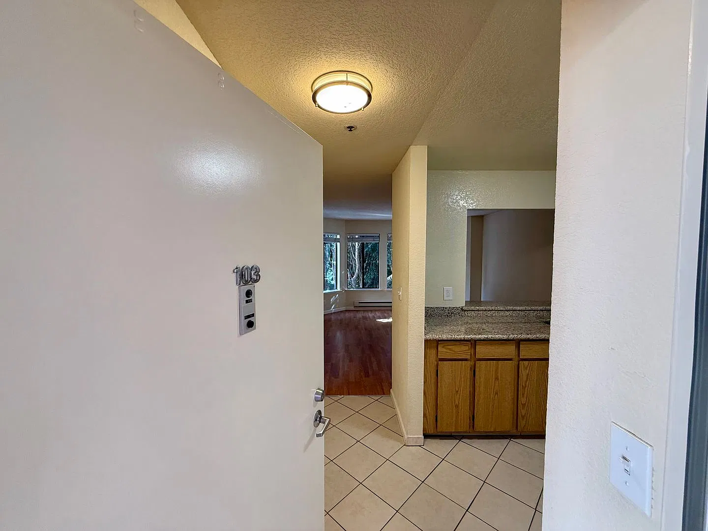 Mission One Bedroom - Available Now! — Photo 2