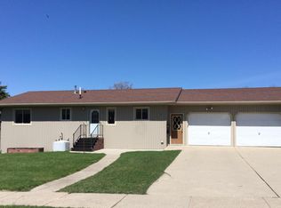 629 E Adolphus Ave, Fergus Falls, MN 56537